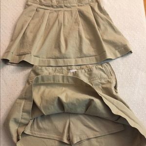 2 Girl uniform skirt skorts adjustable waist  EUC